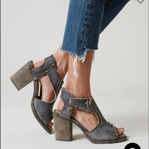 ISO- Loki Heeled sandals size 6 - not for sale - Picture 4 of 4